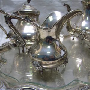 Juego de Café y Té en plata de Ley. UCCI. España, siglo XX