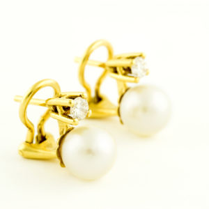 Juego de pendientes de Oro con Perlas y Diamantes Naturales, talla Brillante,de 0,32 ct. (I-J/SI1). Certificado IGE.