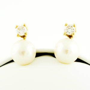 Juego de pendientes de Oro con Perlas y Diamantes Naturales, talla Brillante,de 0,32 ct. (I-J/SI1). Certificado IGE.