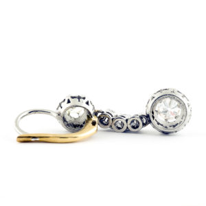 Juego de pendientes, en Oro Bicolor, con 10 Diamantes Naturales, Talla Brillante y Europea, con 1,26 ct. Total. Certificado IGE