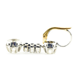 Juego de pendientes, en Oro Bicolor, con 10 Diamantes Naturales, Talla Brillante y Europea, con 1,26 ct. Total. Certificado IGE