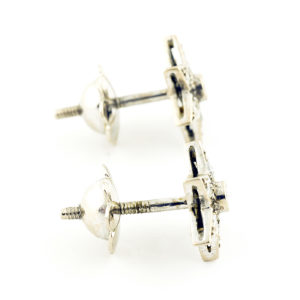Juego de pendientes en oro blanco, con 7 Diamantes Naturales talla Brillante de 0,5 ct.