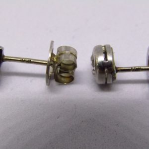 Juego de Pendientes en Oro, con Diamantes Naturales talla Brillante de 0,76 ct. (K-L/SI2). Certificado IGE