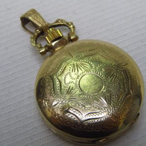 LEE MORS. Reloj de colgar, saboneta y remontoir. Suiza, ca. 1900.