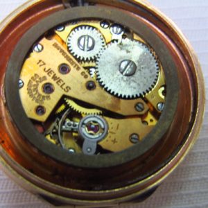 LEE MORS. Reloj de colgar, saboneta y remontoir. Suiza, ca. 1900.