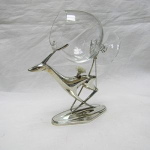 Mechero Calienta Copas en Plata de Ley con forma de gamo. España, 20th. 230 gr.