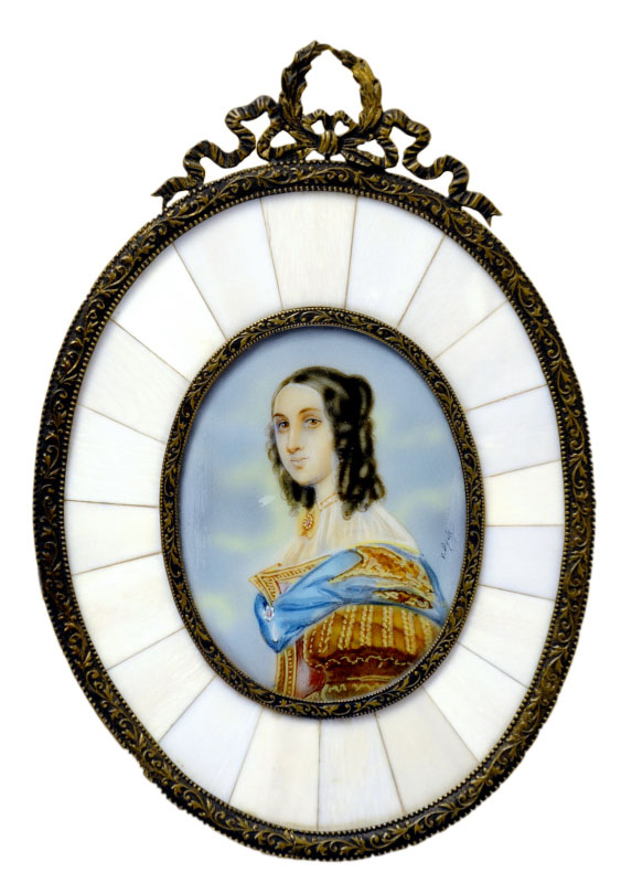 Miniature painted on ivory oval disc. 19th century
