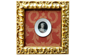 Miniatura pintada sobre placa oval de marfil. Siglo XIX.