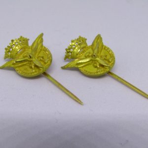 Pareja de Alfileres en Oro de 18k con Escudo de Aviación Civil. 5,45 gr.