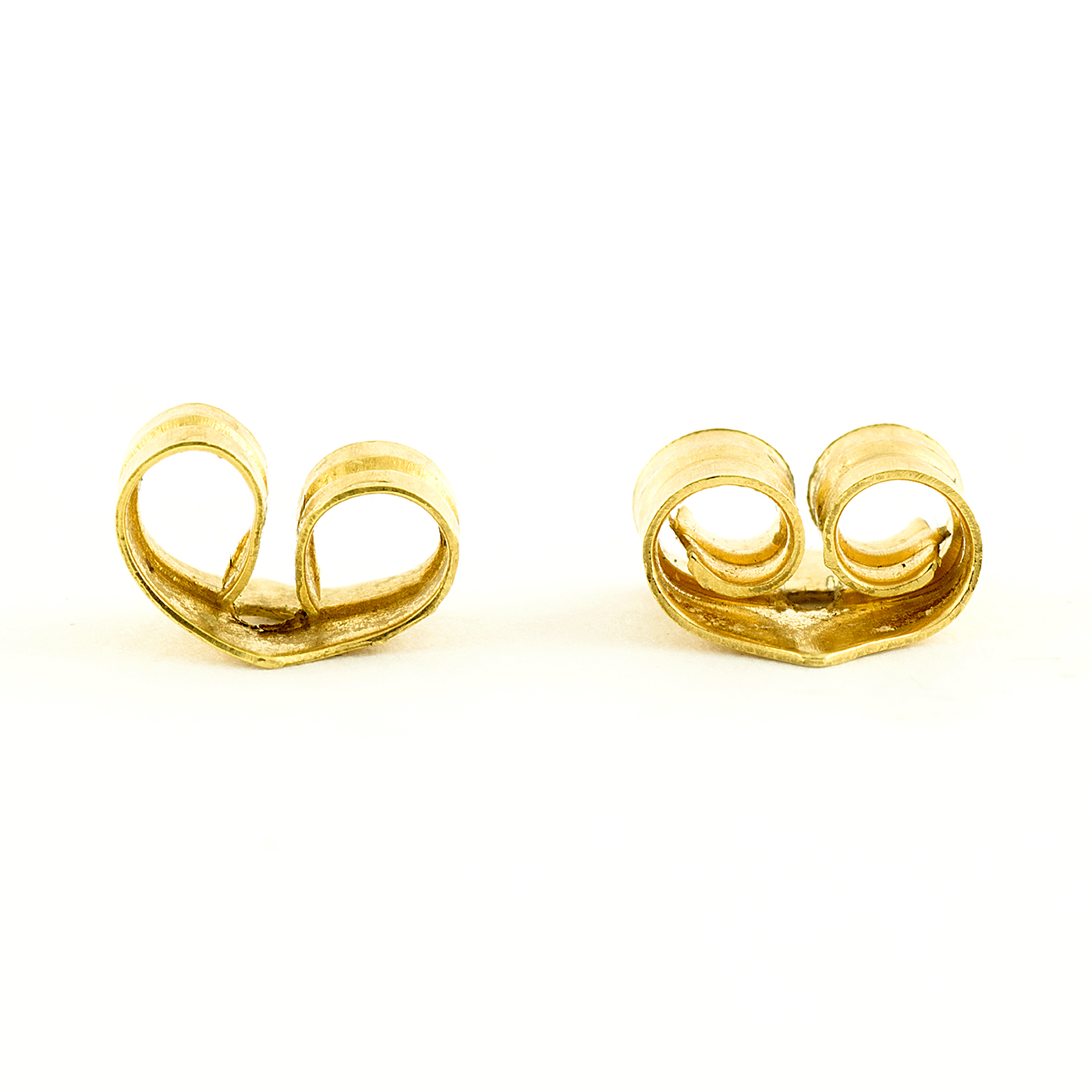 Pareja de pendientes dormilona. Oro y Diamantes talla Brillante. Pareja de pendientes dormilona. Oro y Diamantes talla Brillante.
