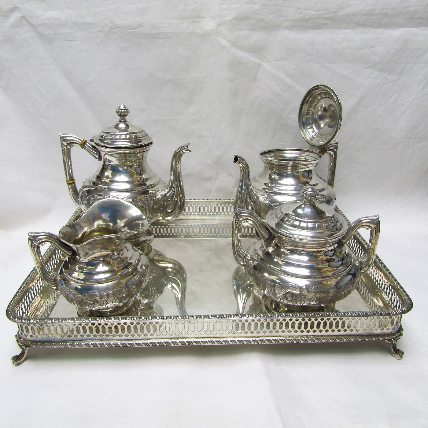 PASGORCY y Otros. Juego de Café y Té en plata de Ley. España, siglo XX PASGORCY y Otros. Juego de Café y Té en plata de Ley. España, siglo XX