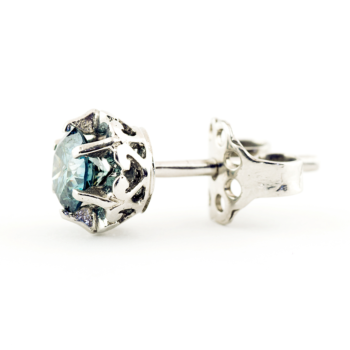 Pendientes dormilona brillantes azul claro Pendientes dormilona brillantes azul claro