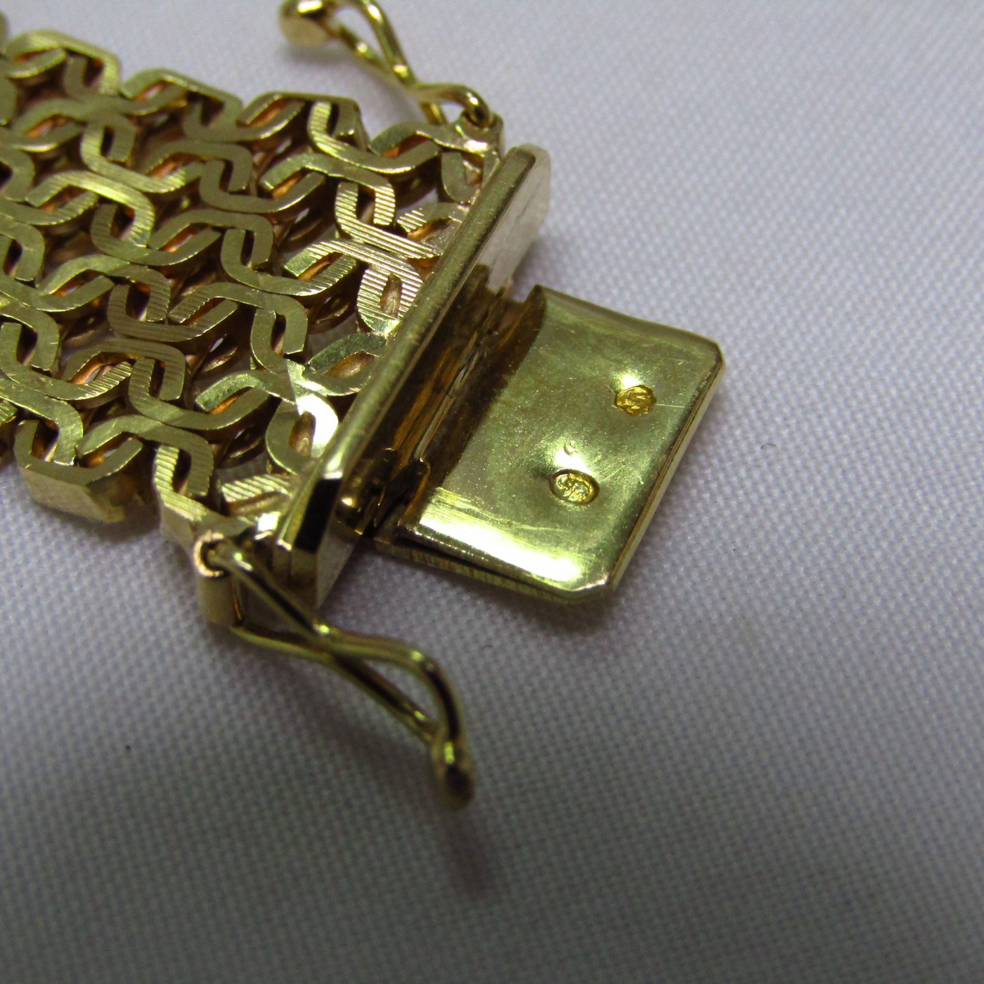 Pulsera Calada en Oro de 18k. Pulsera Calada en Oro de 18k.