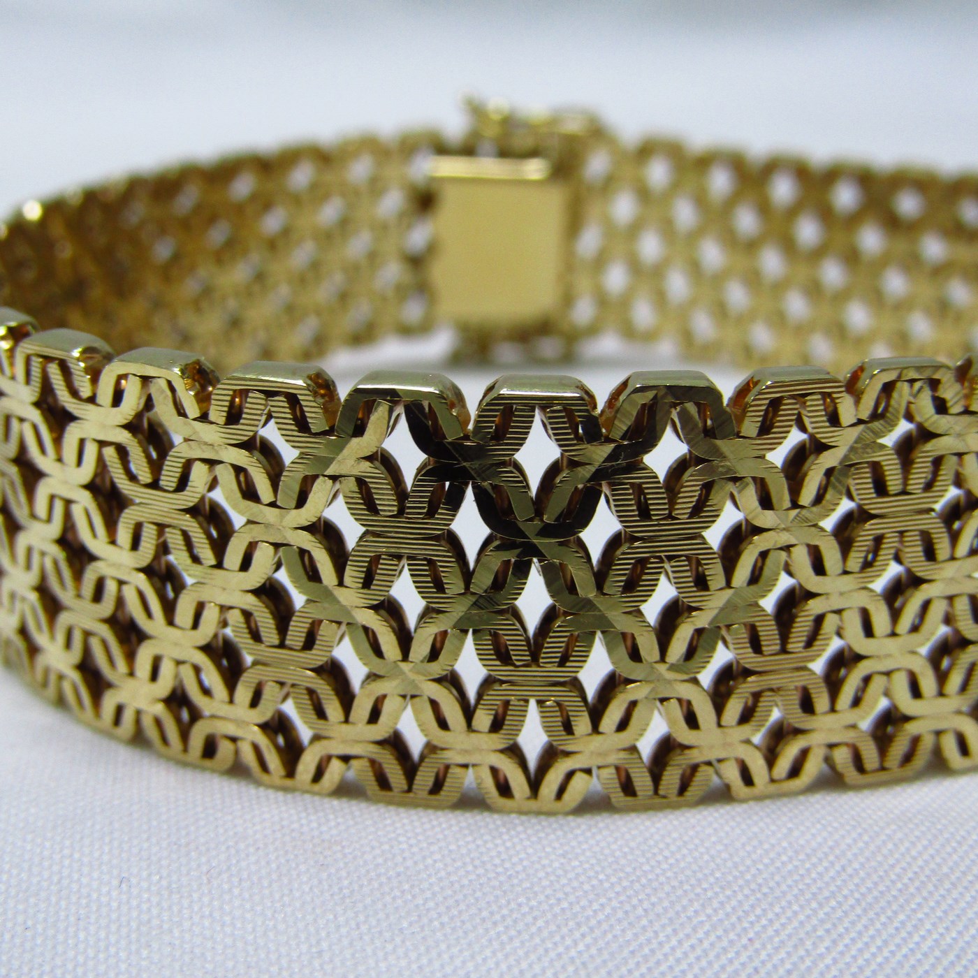 Pulsera Calada en Oro de 18k. Pulsera Calada en Oro de 18k.