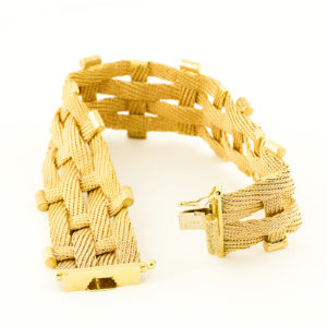 Pulsera de Oro con malla entrelazada. 18k.