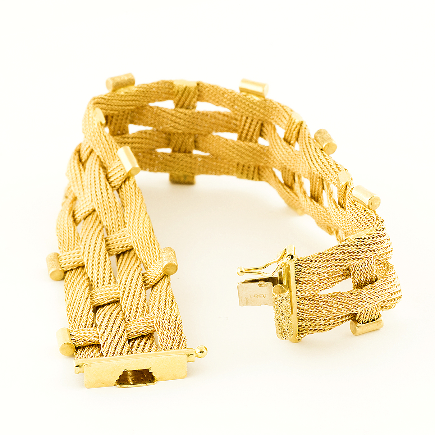 Pulsera de Oro con malla entrelazada. 18k. Pulsera de Oro con malla entrelazada. 18k.