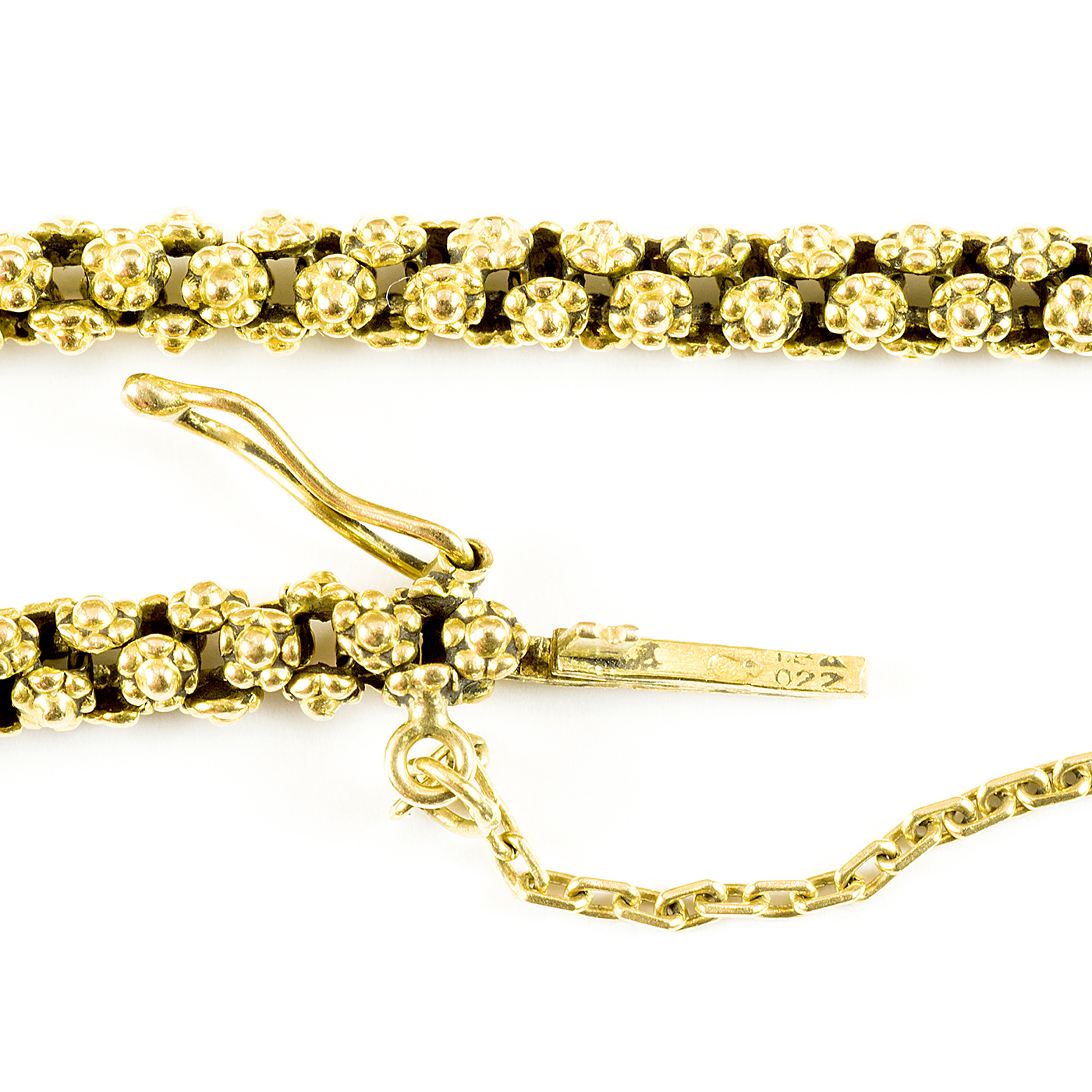Pulsera de Oro de 18k de granet estilo mallorquín. 11,80 gr. Pulsera de Oro de 18k de granet estilo mallorquín. 11,80 gr.