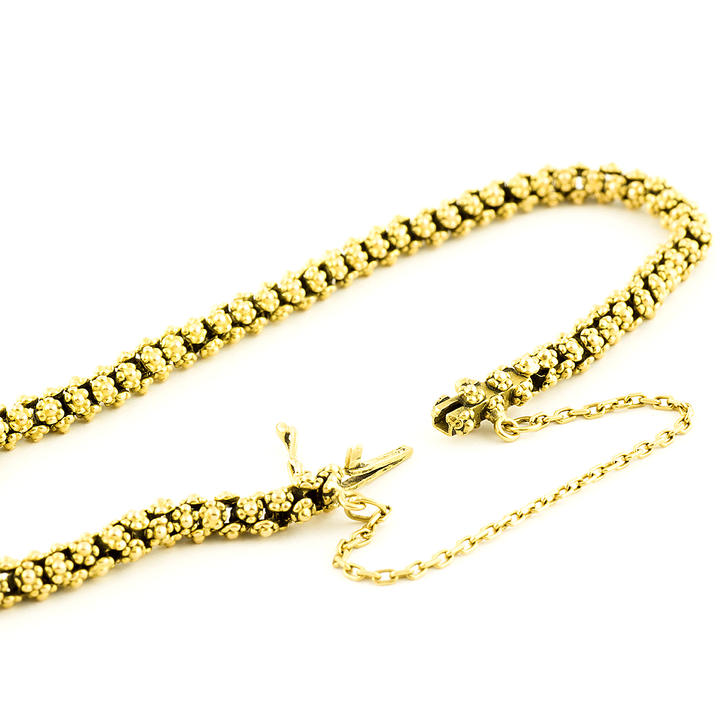 Pulsera de Oro de 18k de granet estilo mallorquín. 11,80 gr. Pulsera de Oro de 18k de granet estilo mallorquín. 11,80 gr.