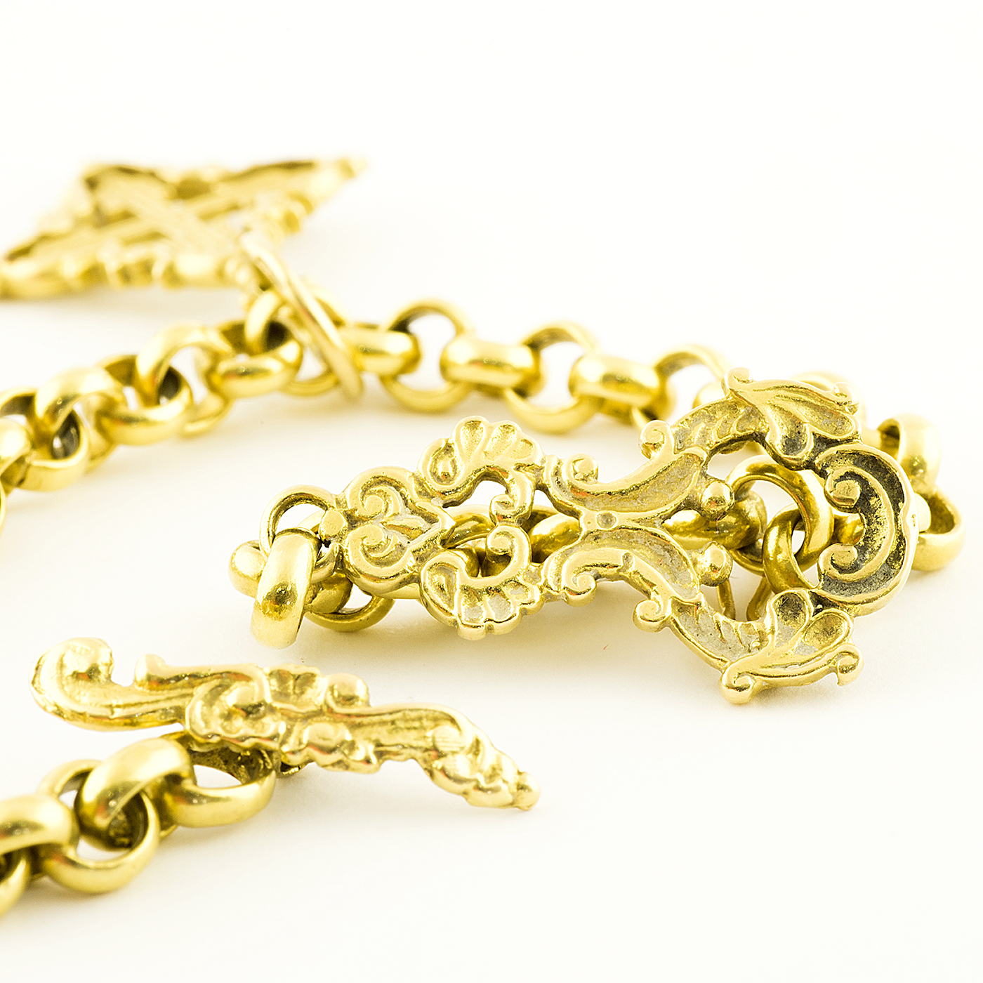 Pulsera de Oro Tradicional con pasador y Cruz Isabelina. 29,40 gr. Pulsera de Oro Tradicional con pasador y Cruz Isabelina. 29,40 gr.
