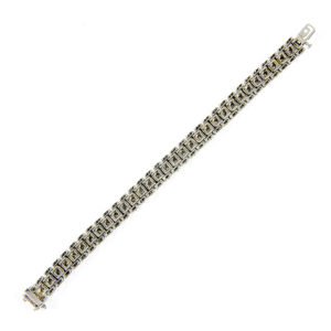 Pulsera en Oro Blanco, articulada, con 99 Diamantes Naturales talla Brillante de 3,99 ct. (I-L/SI1). 36,44 gr.