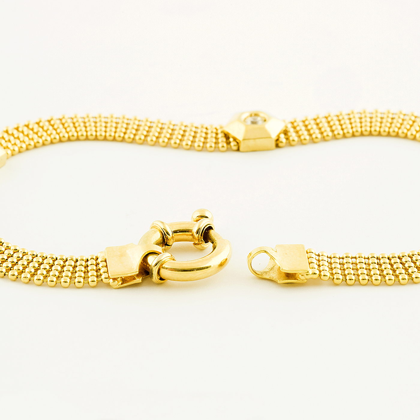 Pulsera en Oro de 18k. con circonitas. Pulsera en Oro de 18k. con circonitas.