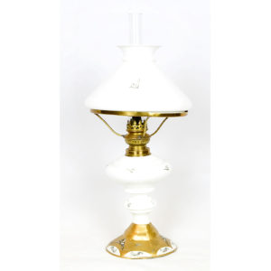 QUINQUÉ DE PORCELANA.