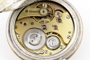 Reloj de Bolsillo para caballero, Saboneta y remontoir. Finales XIX.