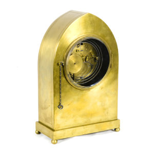 RELOJ DE SOBREMESA TIPO CAPILLA.