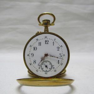 Reloj Suizo de Bolsillo-colgar, lepine y remontoir. Oro de 18k. Ca. 1890.