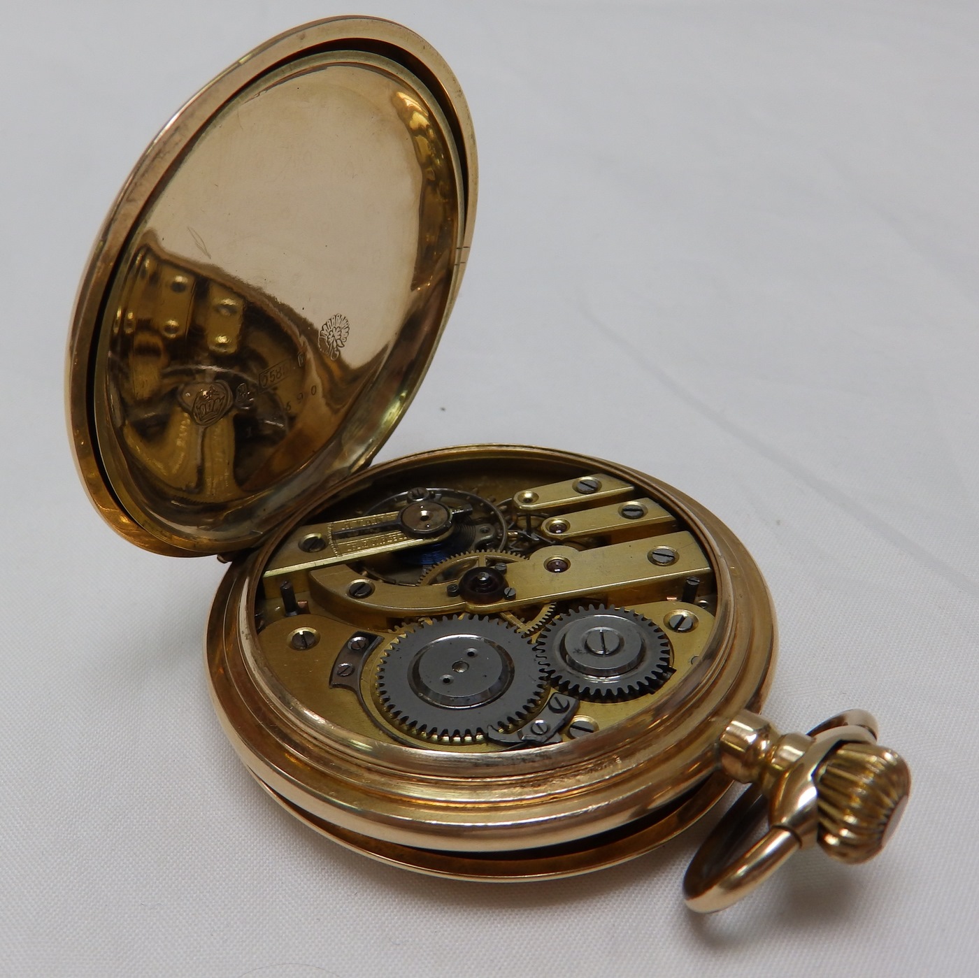 Reloj Suizo de Bolsillo para caballero, saboneta y remontoir. Ca. 1890. Reloj Suizo de Bolsillo para caballero, saboneta y remontoir. Ca. 1890.