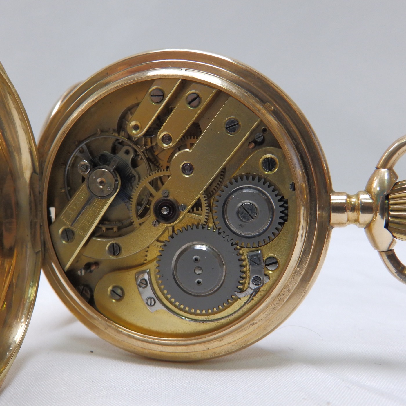 Reloj Suizo de Bolsillo para caballero, saboneta y remontoir. Ca. 1890.