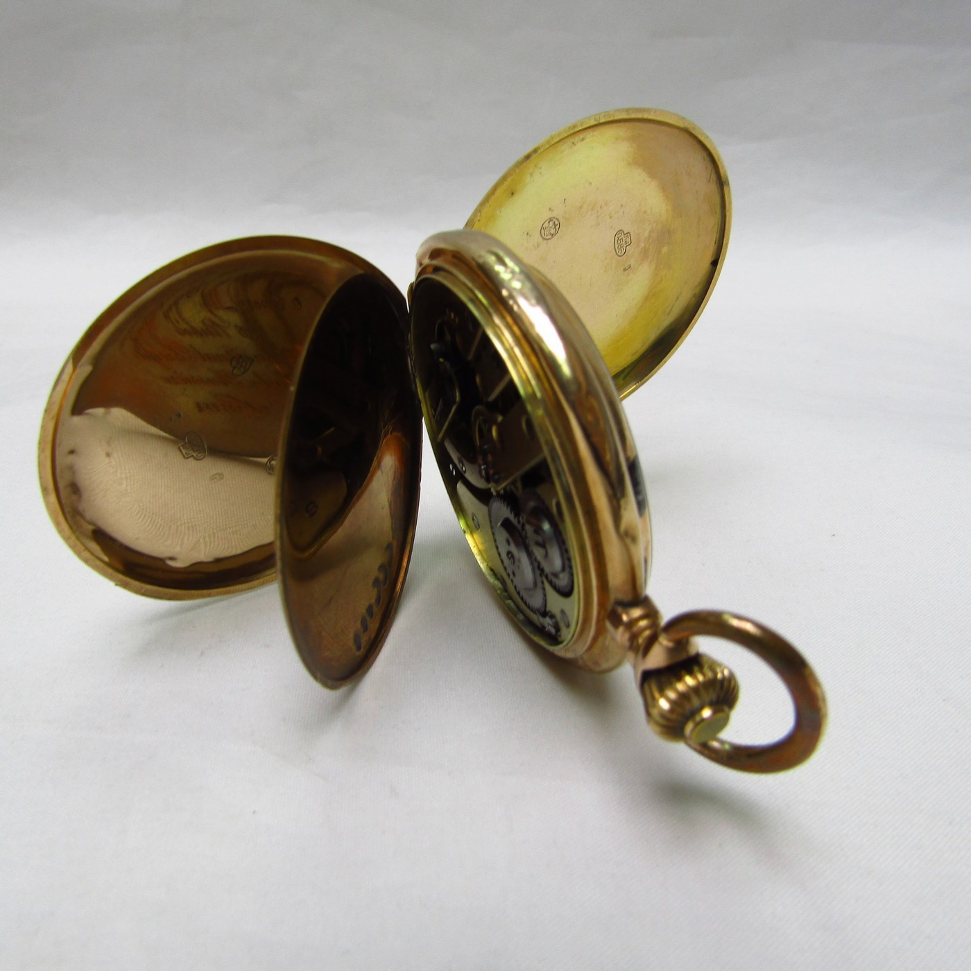 Reloj Suizo de bolsillo, saboneta y remontoir. Ca. 1890. Reloj Suizo de bolsillo, saboneta y remontoir. Ca. 1890.