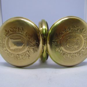 Reloj Suizo de Bolsillo, saboneta y remontoir. Oro 14k. Ca. 1890.
