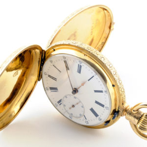 Reloj Suizo de bolsillo, saboneta y remontoir. Siglo XIX.