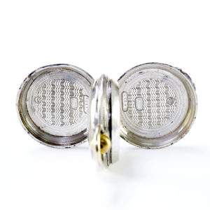 Reloj Suizo de bolsillo saboneta y remontoir. Suiza, ca. 1870.