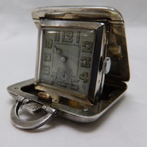 Reloj Suizo de bolsillo, sobremesa, Art Decó, saboneta y remontoir. Birmingham, 1933.