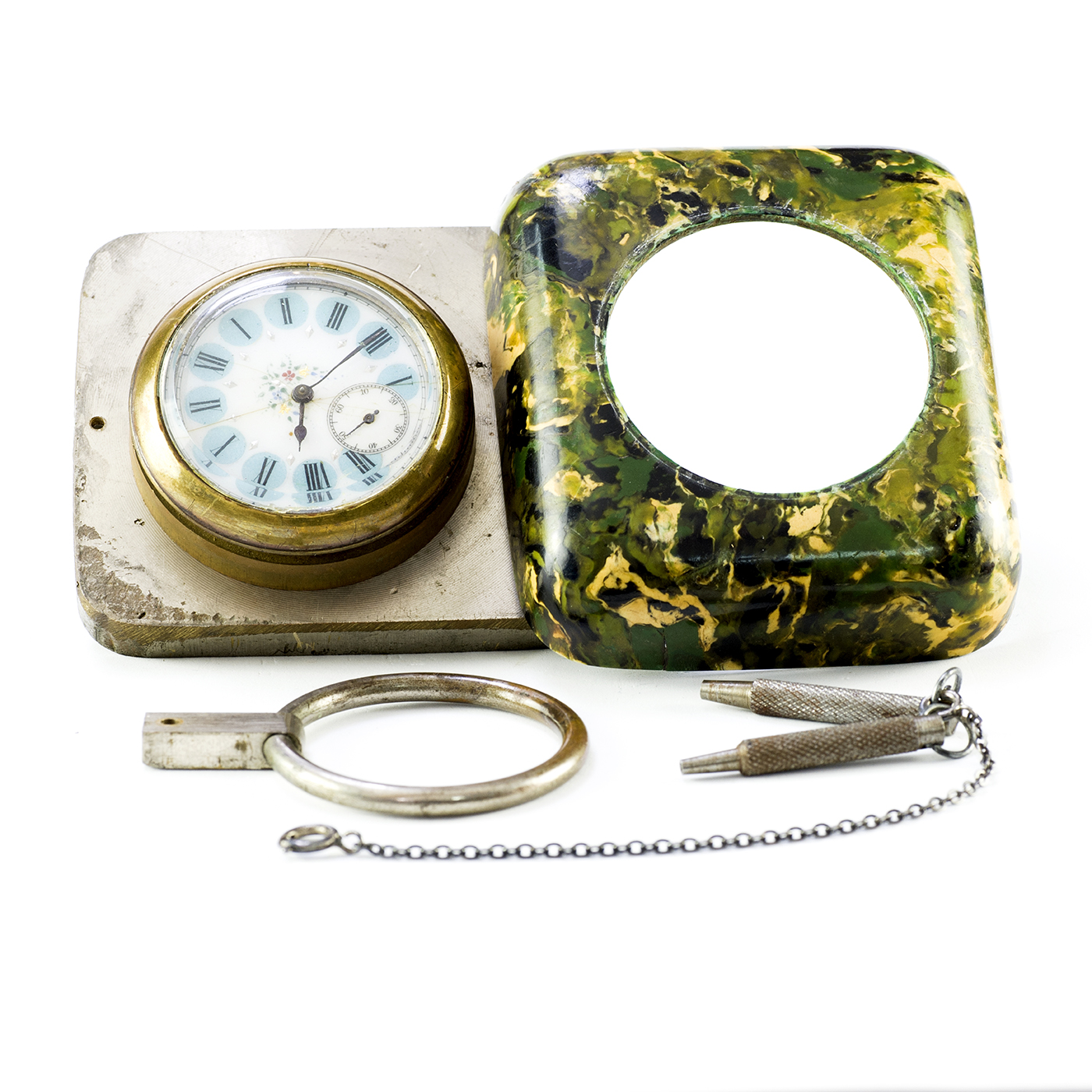 Reloj Suizo de Bolsillo-Sobremesa. Ca. 1900 Reloj Suizo de Bolsillo-Sobremesa. Ca. 1900