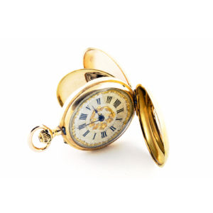 Reloj Suizo de colgar de señora, saboneta. Circa, 1890.