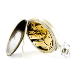 Reloj suizo para colgar, lepine y remontoir. Ca. 1900