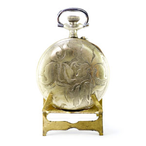 Reloj suizo para colgar, lepine y remontoir. Ca. 1900