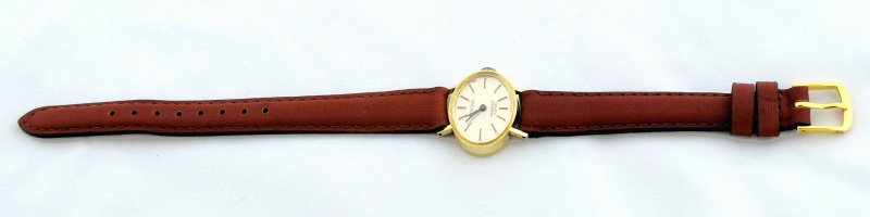 Remova. Reloj de pulsera para dama. Remova. Reloj de pulsera para dama.