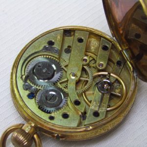 S.S. AND COMPANY. Reloj Suizo de colgar, lepine y remontoir. Oro de 18k. Ca. 1890