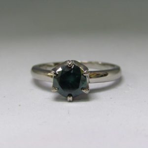 Solitario con DIAMANTE NATURAL talla Brillante verde de 0,99 cts.