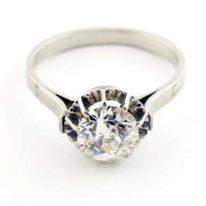 Solitario en Oro Blanco de 18k, con Diamante talla Brillante Antigua Europea de 1,64 ct. (K/SI2)