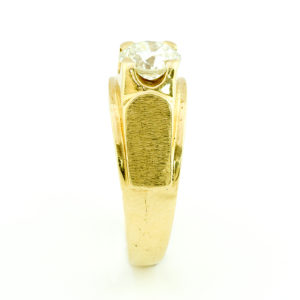 Solitario en Oro de 18k, con Diamante Talla Brillante de 1,21 ct. (Certificado IGE) K/VS2