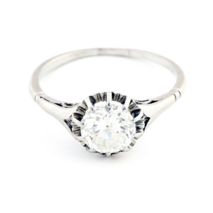 Solitario Oro de 18k. Con Diamante Natural Talla Brillante de 1,13 ct. (Certificado IGE). K/P1. 2,91 gr.