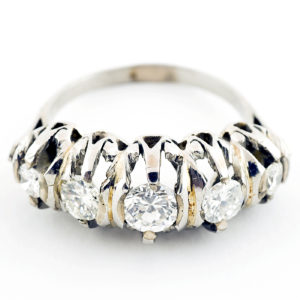 Sortija Cintillo en Oro Blanco con Cinco Diamantes Naturales Talla Brillante (1,13 ct) de (1) 0,41ct (J/SI1) (2) 0.52ct (F-K/SI2) (2) 0.20ct (J-K/VS-SI1).