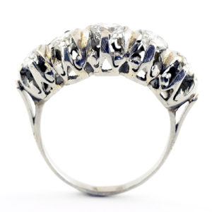 Sortija Cintillo en Oro Blanco con Cinco Diamantes Naturales Talla Brillante (1,13 ct) de (1) 0,41ct (J/SI1) (2) 0.52ct (F-K/SI2) (2) 0.20ct (J-K/VS-SI1).