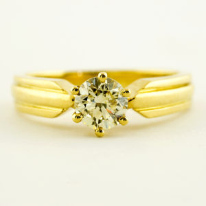 Sortija de Oro de 18k. con Diamante Natural Talla Brillante de 0,73 ct. (S-Z/SI2).