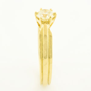 Sortija de Oro de 18k. con Diamante Natural Talla Brillante de 0,73 ct. (S-Z/SI2).